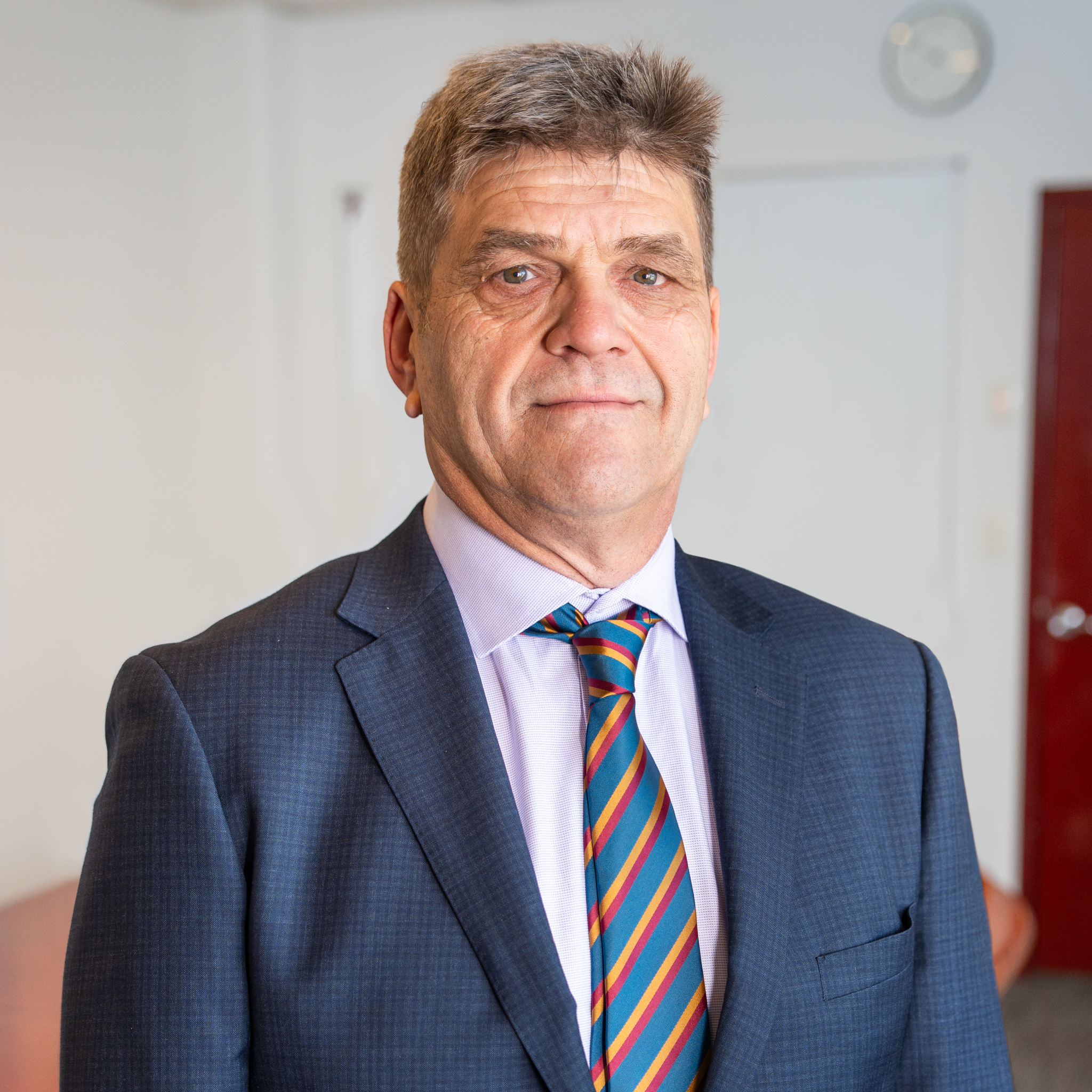 Mr Jim Samarniotis